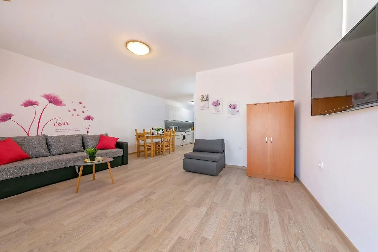 Apartments Santos Vrsar